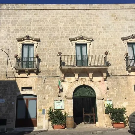 Casa Borgo Terra 卡斯崔加纳诺德尔卡波